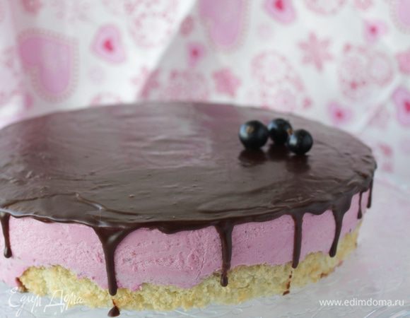 Но все-таки советую, растопить сливочное масло и шоколад  и полить глазурью торт.