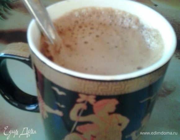 Завариваем кофе любимым способом. Я это делаю в турке. Крепость также на вкус. Мой вариант для десерта 1 ч.л на 100 мл воды.