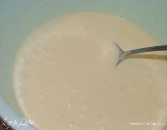 Добавить филадельфию и маскарпоне, тщательно перемешать до устранения комочков. Если ингредиенты будут комнатной температуры комочков не должно быть!