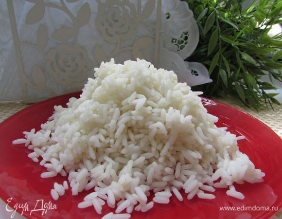 Отварить рис.