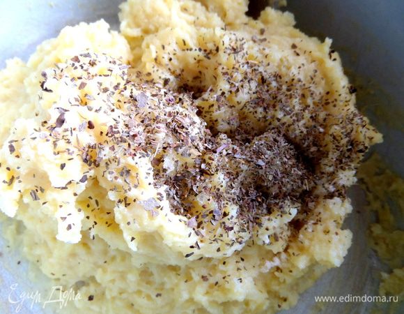 Да... забыла... в пюре я добавила сухой базилик... ну это кто любит!