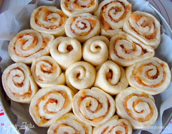 А это просто формовка в виде розочек)