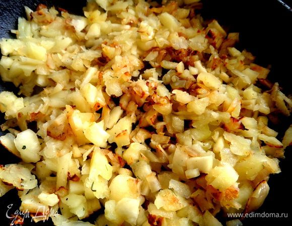 Ещё я добавила немного кабачковой серединки-мякоти,обжарив её!