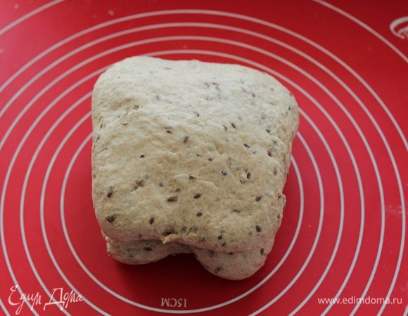 Свернуть тесто конвертом, поставить в теплое место на 40 мин.