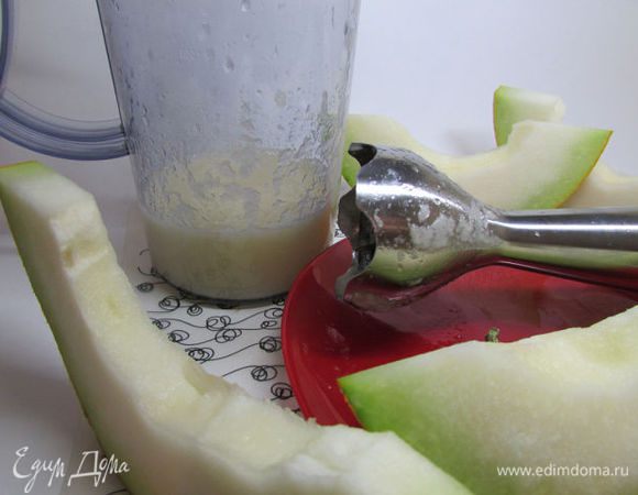 ...выложить в чашу блендера и пюрировать. 