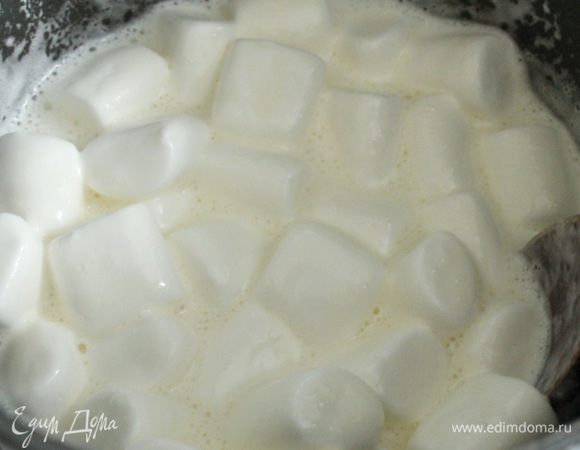 Зефир будет хорошо плавится, главное не забывать его помешивать...