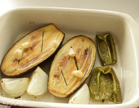 Запекать еще 25-30 минут до мягкости.