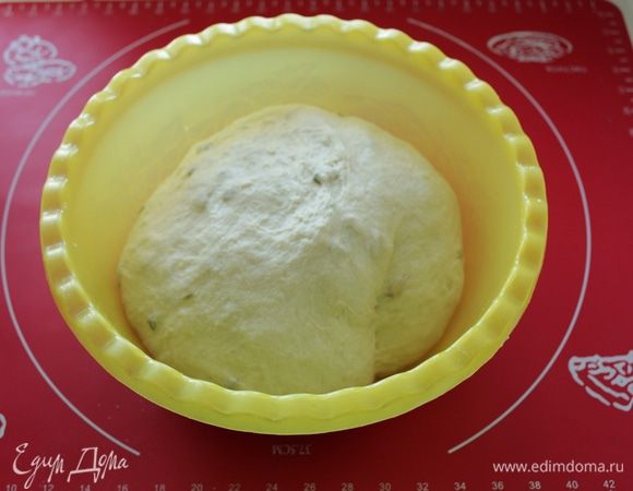 Оставляем тесто примерно еще на 1 час. 