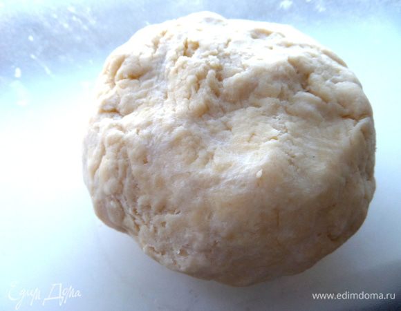 Колобок теста отправляем в холодильник минут на 20.