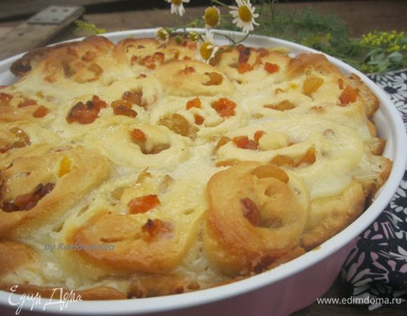 Летом пекла пирог, с начинкой из сухофруктов,тоже было оч вкусно)))
