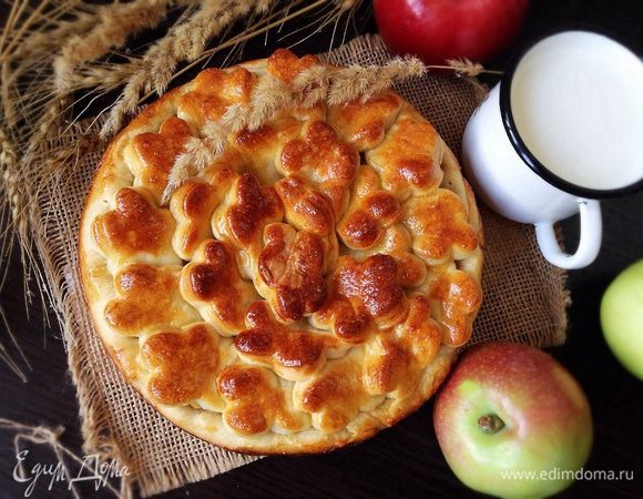 Пирог вкусный как в теплом,так и в холодном виде!Как с молоком,так с чаем и кофе!