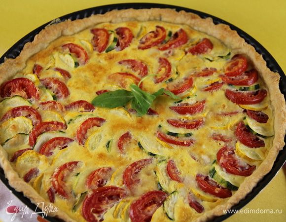 Подаем, украсив по вкусу веточкой розмарина или листиками базилика, как у меня.
