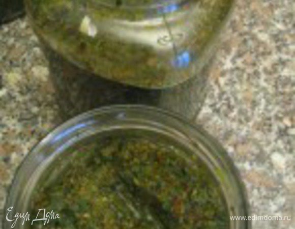 Переложить в эмалированную кастрюлю. И оставить на 24 часа в холодильнике, периодически помешивая. Потом разложить все в банки. Хранить, в темном прохладном месте. После вскрытия банки, хранить в холодильнике.