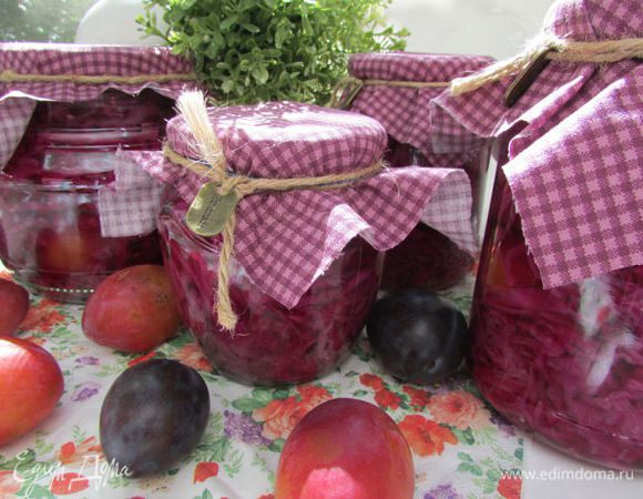 Закатать под ключ. Накрыть чем-нибудь тепленьким до полного остывания.
Приятного аппетита! 