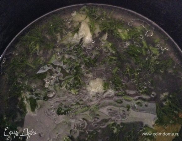 Мультиварку с маринадом включить на режим " выпечка".