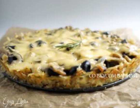 Готовую пиццу достать из духовки и остудить.

Вкусно!)))