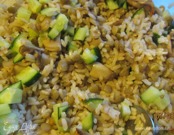 Добавляем остальные ингредиенты и все перемешиваем.
