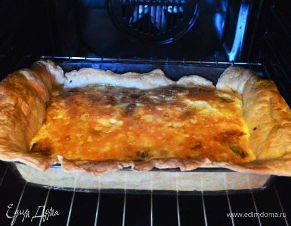 И в духовку! Выпекать 20 мин при 180 С и около 10 мин при 200 С (до золотистой корочки) и...