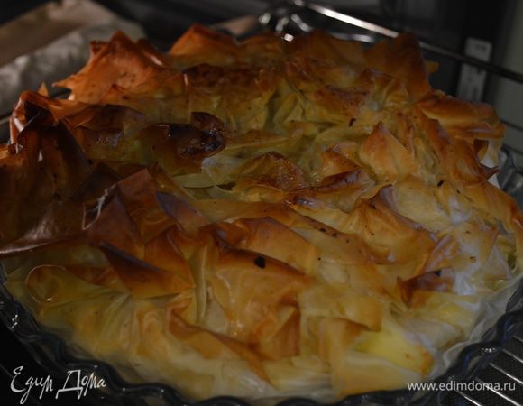 В духовку на 20 мин, затем накрыть фольгой или смоченной водой бумагой и еще на 20 мин. Но поглядывайте ! иногда нужно чуть меньше времени. Я в этот раз 3-4 минуты лишних дала, получилась сильно загорелая вуаль :) 