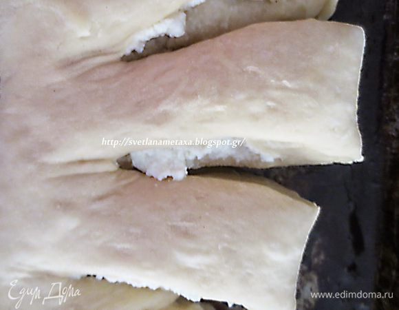 Делаем надрезы по всей окружности кольца с внешней стороны ( примерно 2-3 см в длину)