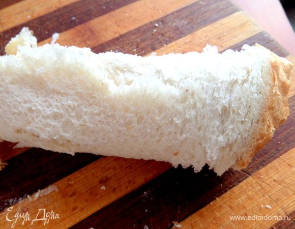 У меня хлеб оказался не очень покладистый,но трубочка всё равно получилась))