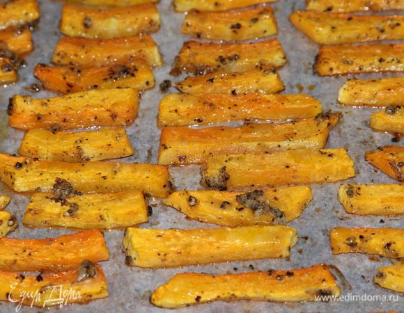 Получается острая запеченная тыква. Эту тыкву можно кушать, я использую ее для бутербродов, очень хорошо с гречневой кашей, да и просто - это вкусно и как отдельное блюдо. Но сегодня она у нас отправится в суп.