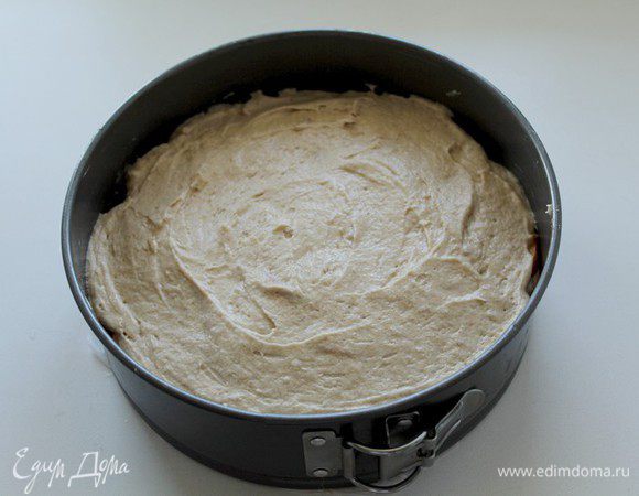 Залить оставшимся тестом.