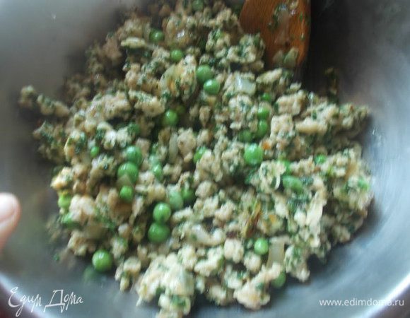 Переложить в миску,чтобы немножко остыло.