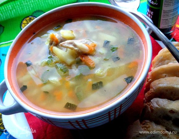 Наливаем теперь по порциям и зовём всех на обед!