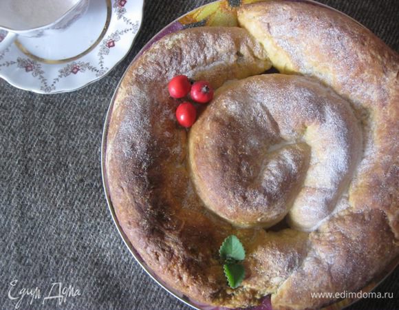 Присыпать сахарной пудрой и подавать!)

