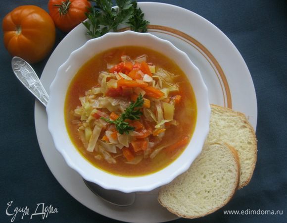 Подавать похлебку с гренками и нарубленной зеленью)
Приятного аппетита:)