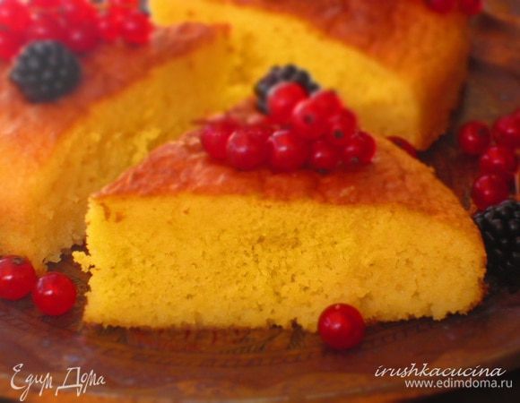 Дать пирогу настояться 60-90 минут ,украсить свежими ягодами и подавать.Приятного аппетита:))