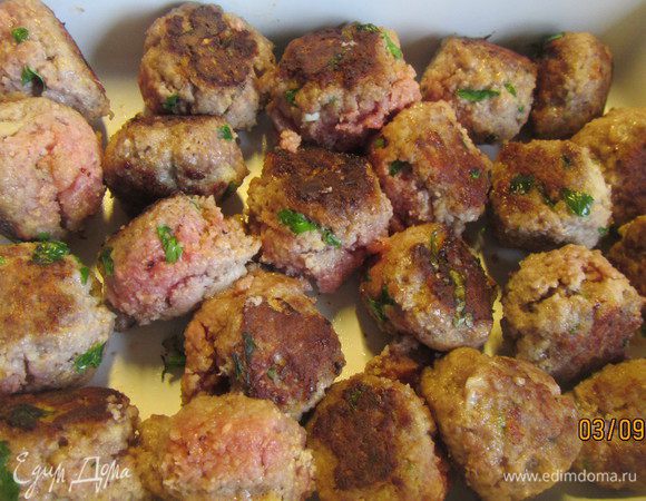 Перекладываем их в форму для запекания.
