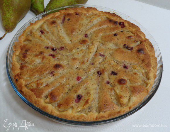 Подавать тарт теплым или холодным.