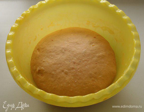 Накрыть полотенцем и убрать в тёплое место на 1-1,5 часа.