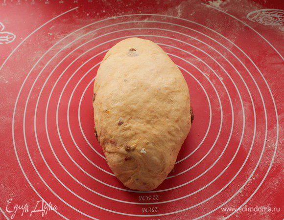 Сформировать батон, накрыть и оставить подходить на 30-40 минут.