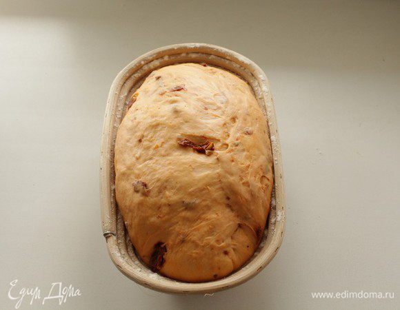 У меня хлеб поднимался в корзинке.