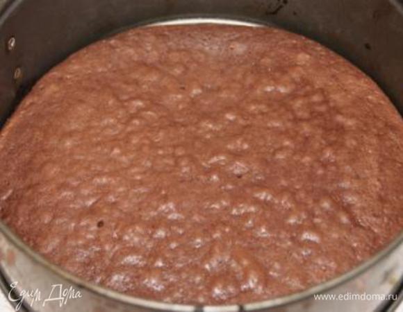 Выпекать при 180 гр. 15 минут. Итого получаем 4 коржа.