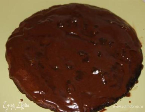 Затем шоколадный крем.