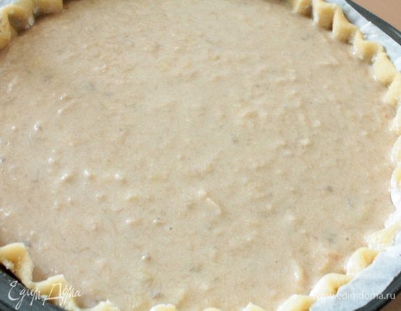 Равномерно распределить начинку.