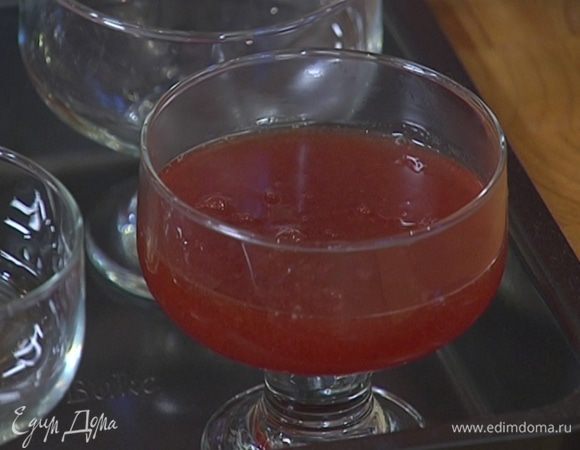 Разлить сливовую массу в формочки и охладить.