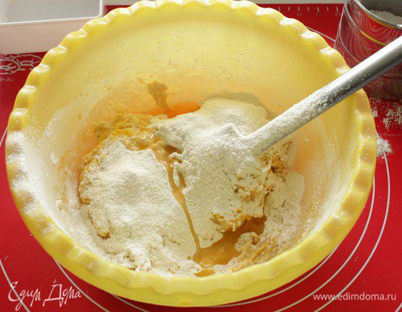  Добавить соль и полученное ароматизированное растительное масло.