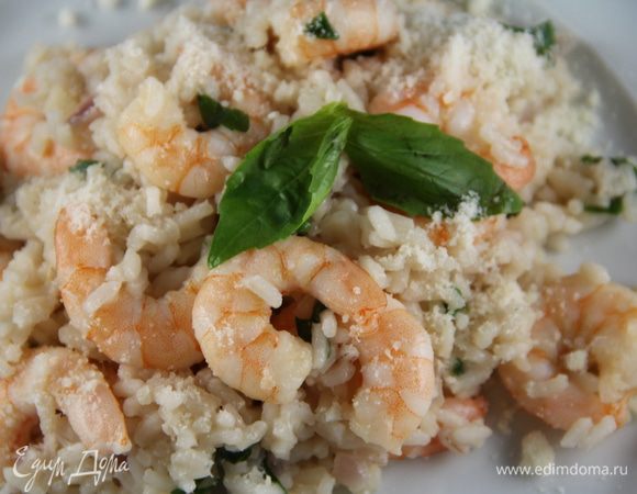 Подаем, украсив базиликом. Приятного аппетита))