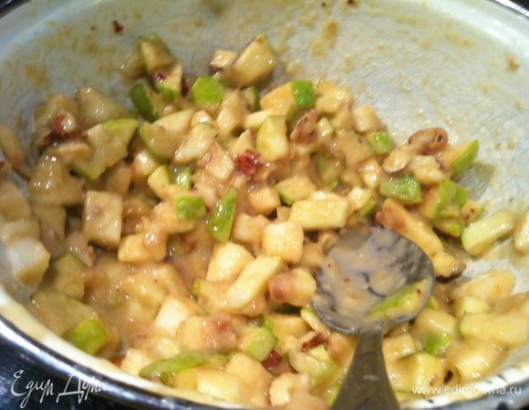 и добавьте в сухие ингредиенты. Хорошо размешайте.