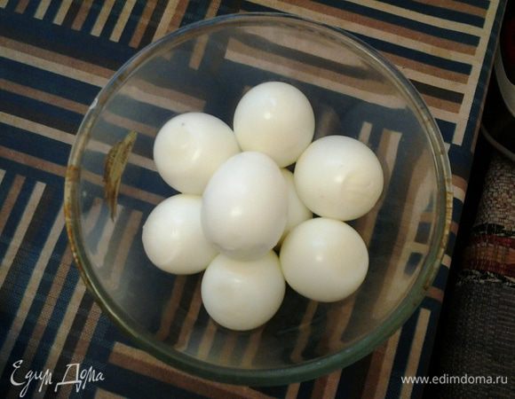 Подготовьте яйца.