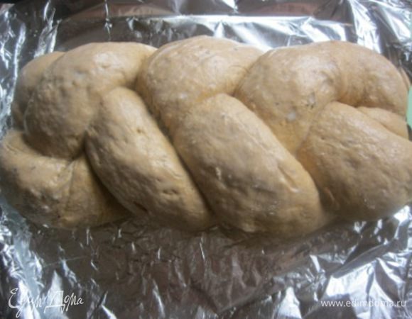 Смазать молоком.