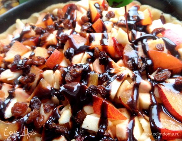 Вместо сахара решила полить шоколадным густым соусом (покупали летом для мороженого большую бутыль!). Примерно 6 ст.л.