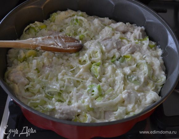 Переложить получившуюся смесь в форму для запекания. 