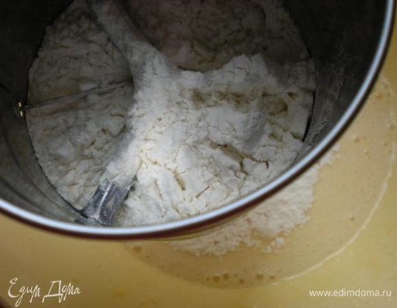 Муку просеять.