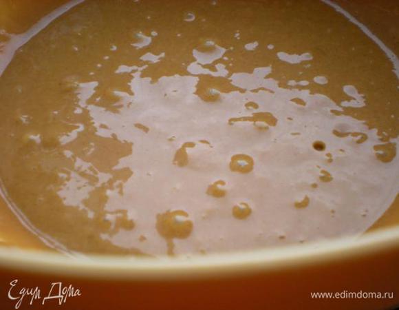 Ту же операцию повторить с кофейным бисквитом. 